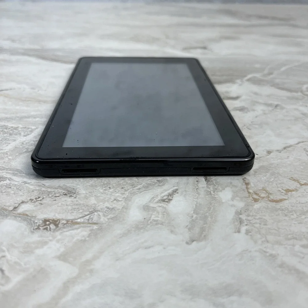 Amazon Kindle‎ Fire Tablet 1st Gen Model D01400 Bundle/ Black w/Case